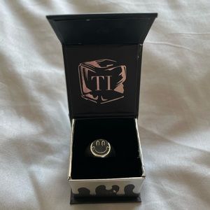 Tristen Ikaika Smilet Face Ring